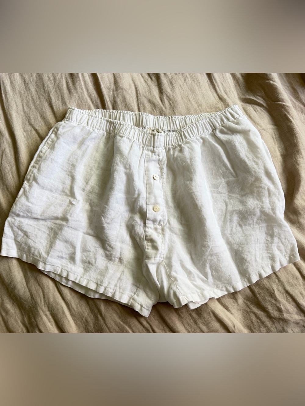 Deiji Studios White Linen Button-Front Women's Shorts
